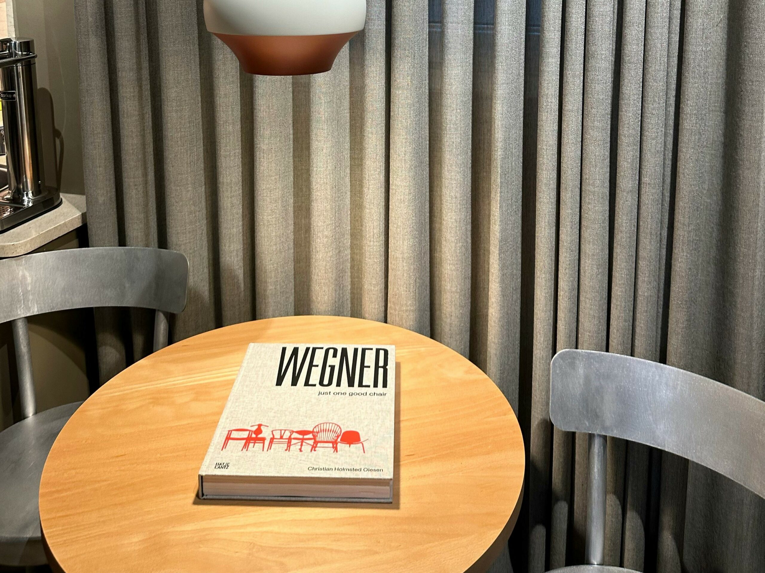Møbler fra Hans Jørgen Wegner: Stilfuldt og tidløst